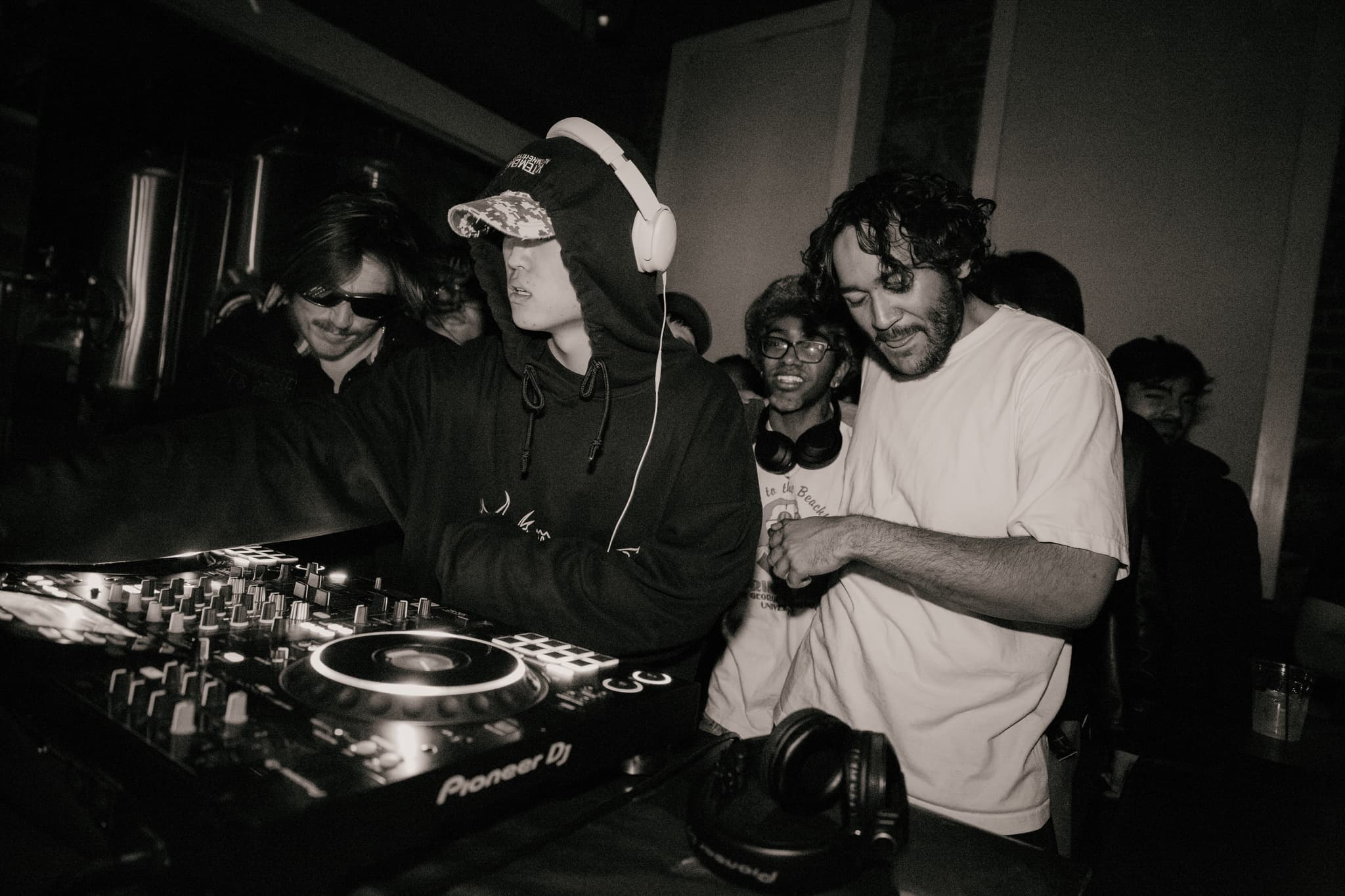 Select Market stan dj